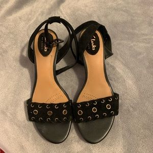 Woman’s black heels